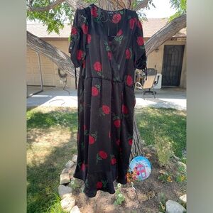 GUC- Torrid faux wrap around dress size 2